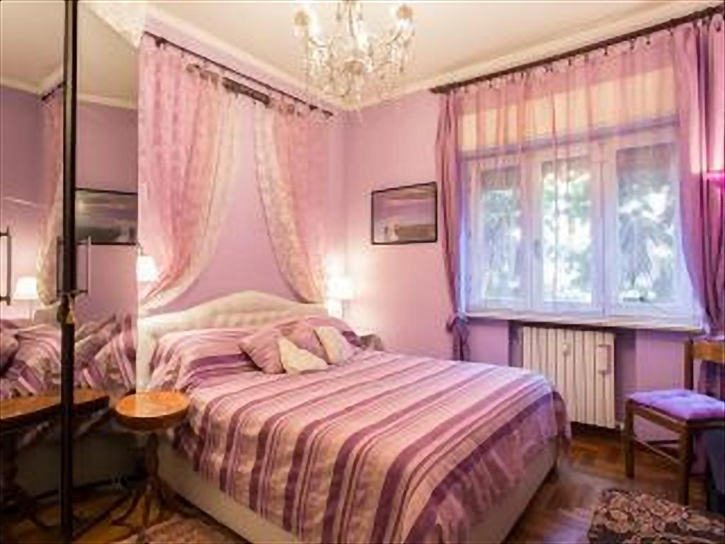 Apartment Romantic & Artistic