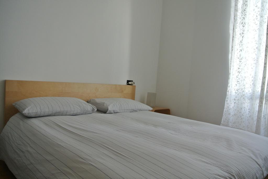 Studio Errepi Carrobbio Apartment