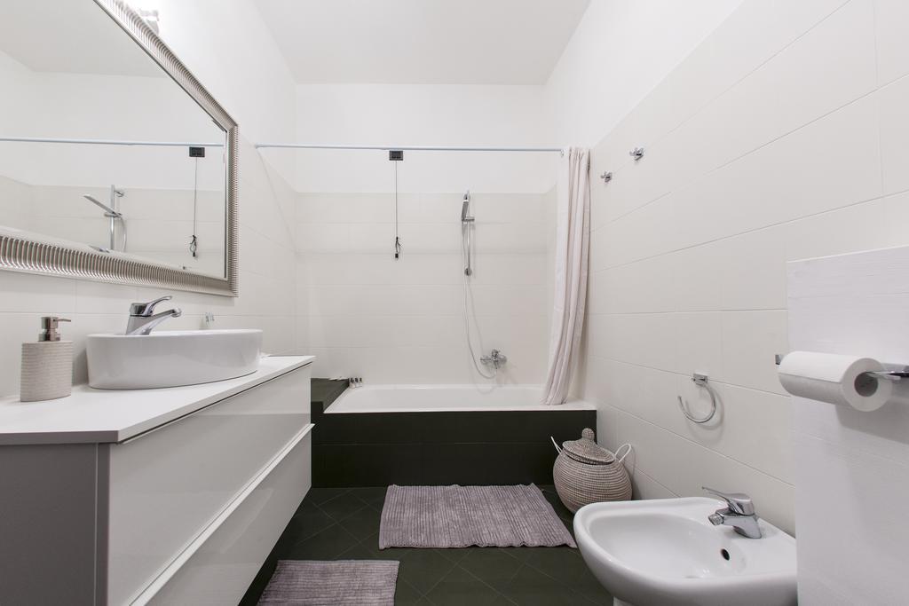 Hemeras Boutique Homes - Design In Center * Milan