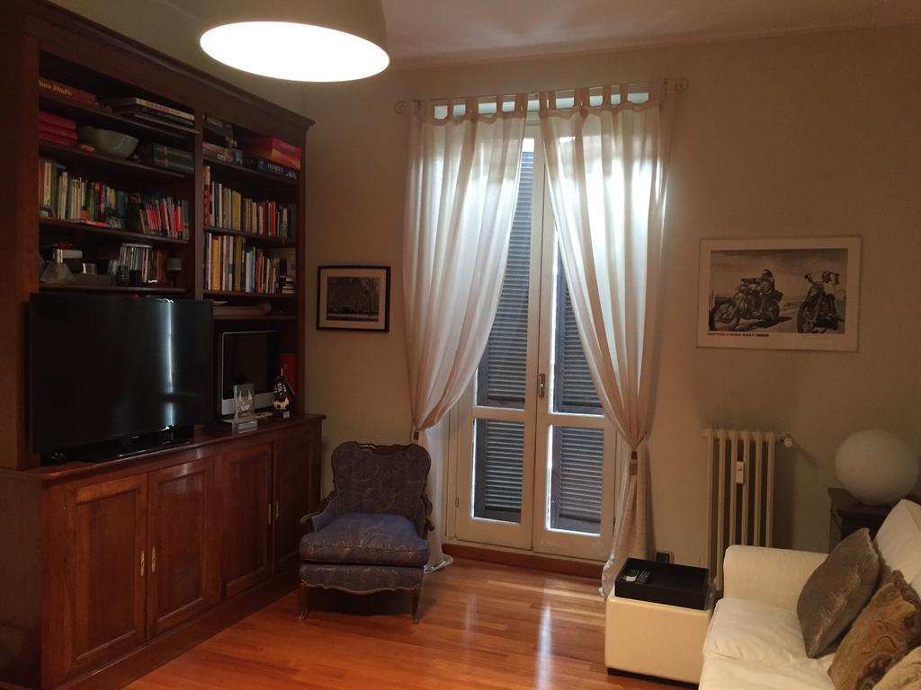 San Babila Apartment Milan