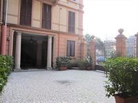 Temporary House - Via Della Moscova Apartment