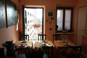 Ripa Del Naviglio Bed & Breakfast Milan
