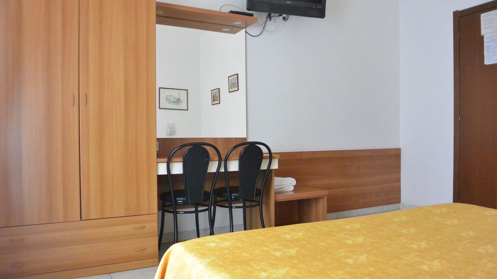 Mignon Hotel *