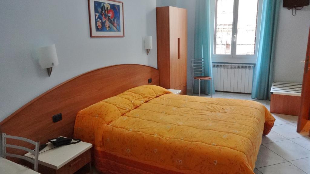 Hotel Hotel2000