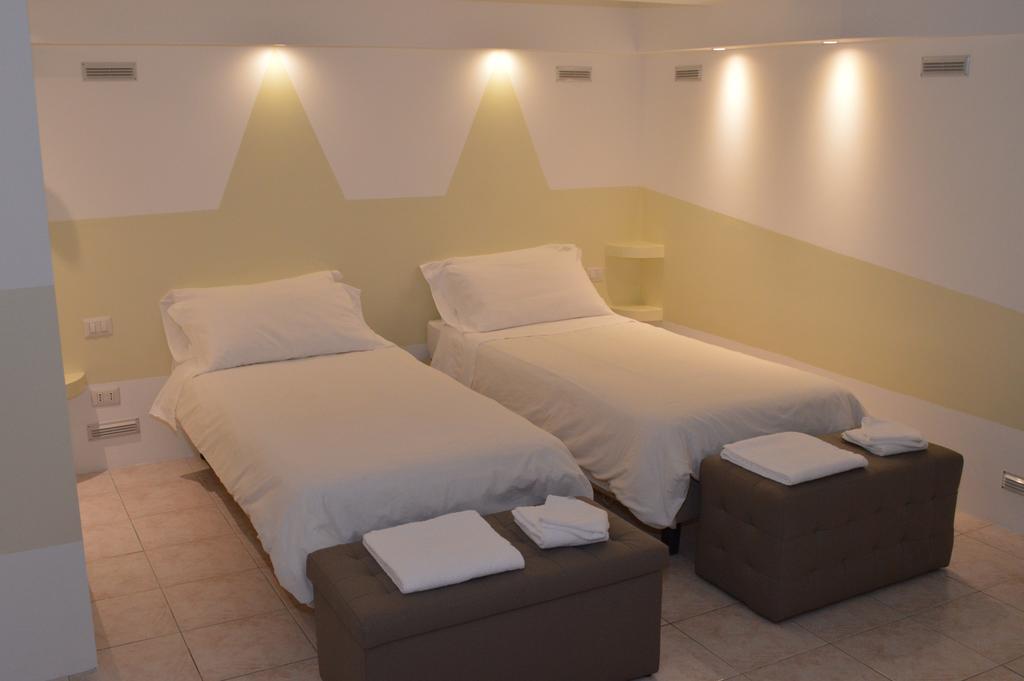 Rho Apartment *