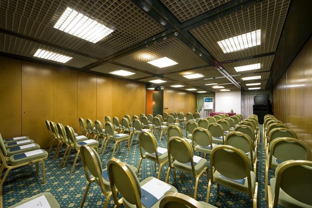 Hotel Century 4*
