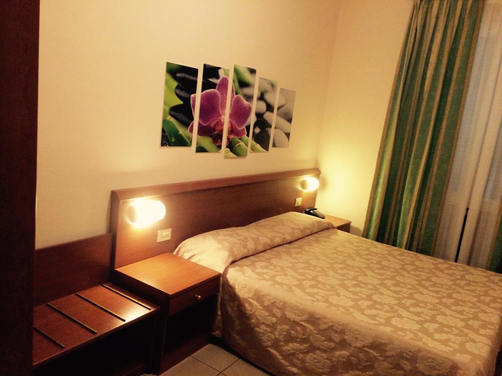 Hotel Paradiso Milan
