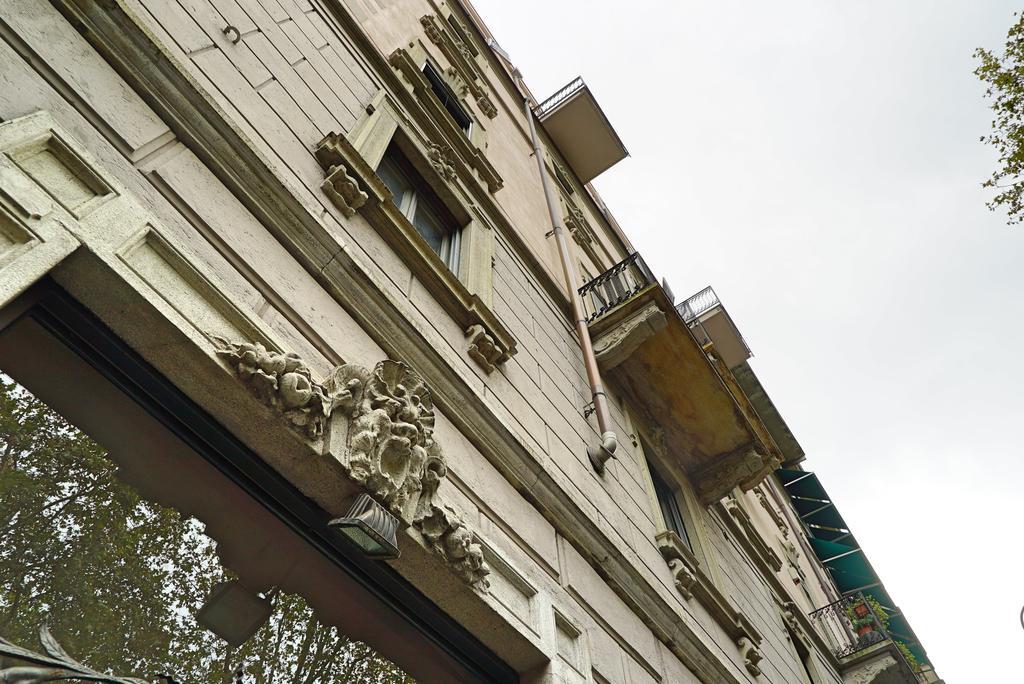 Cimarosa J Apartment Milan