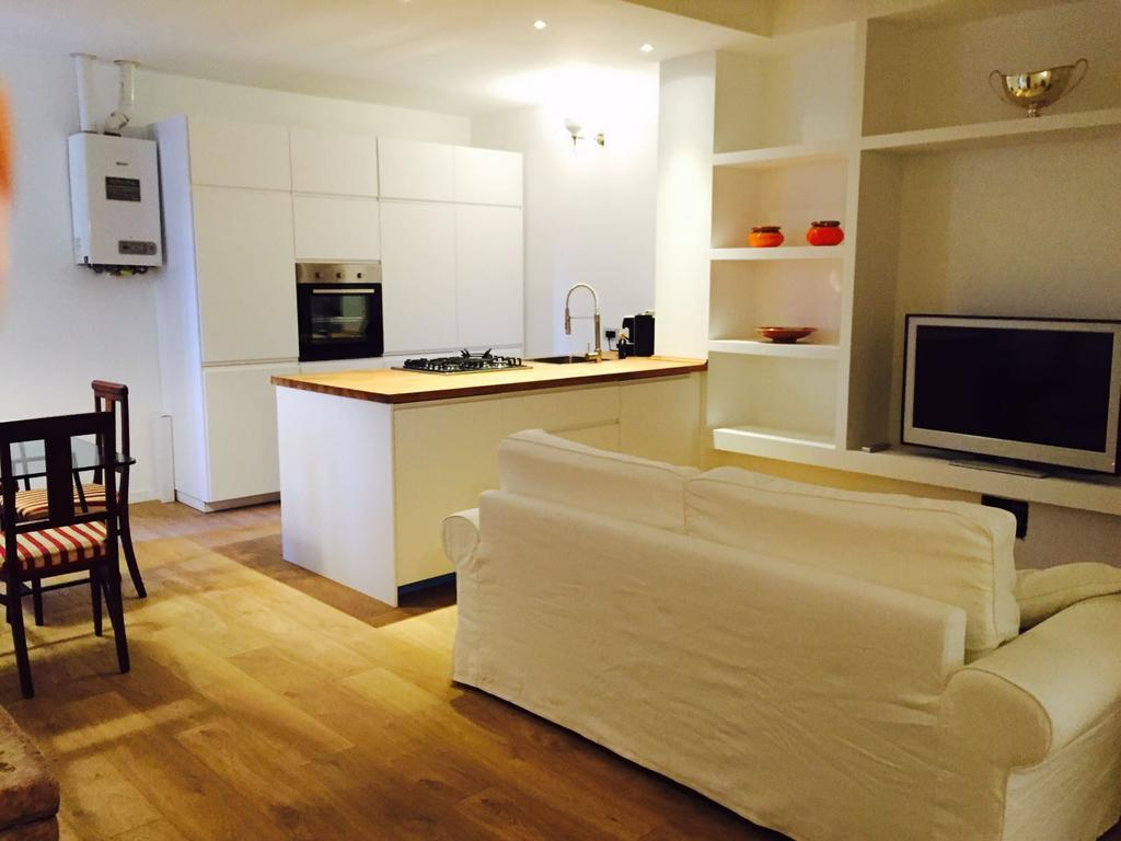Apartment Canonica *