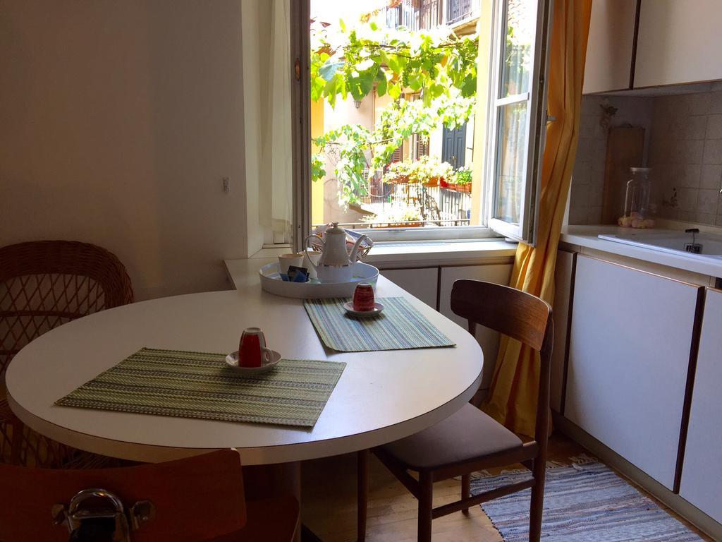 Lovelyloft - Alzaia Naviglio Apartamento Milão