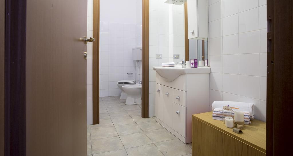 Altido Crocetta Loft Set Apartment Milan