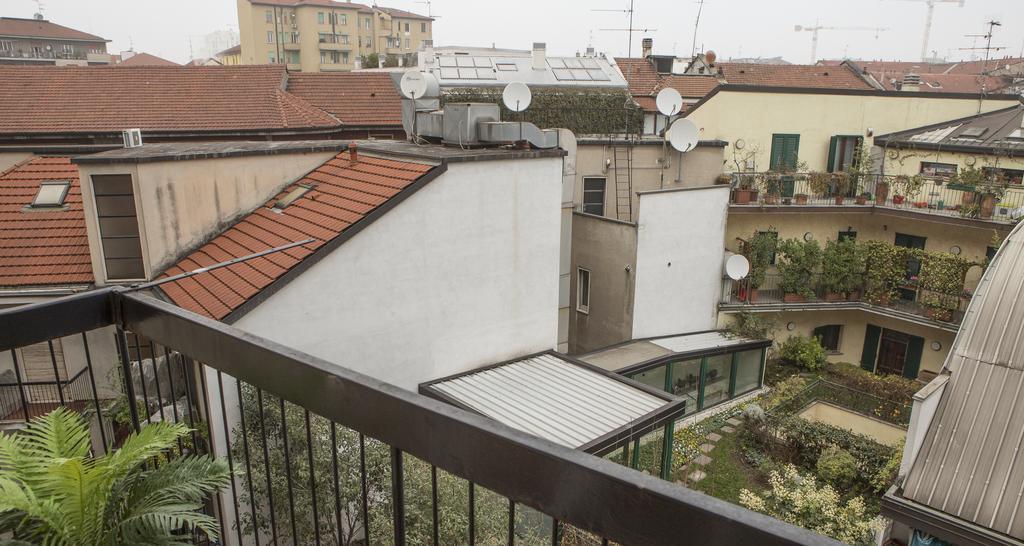 Hintown Night Out House Apartment Milan
