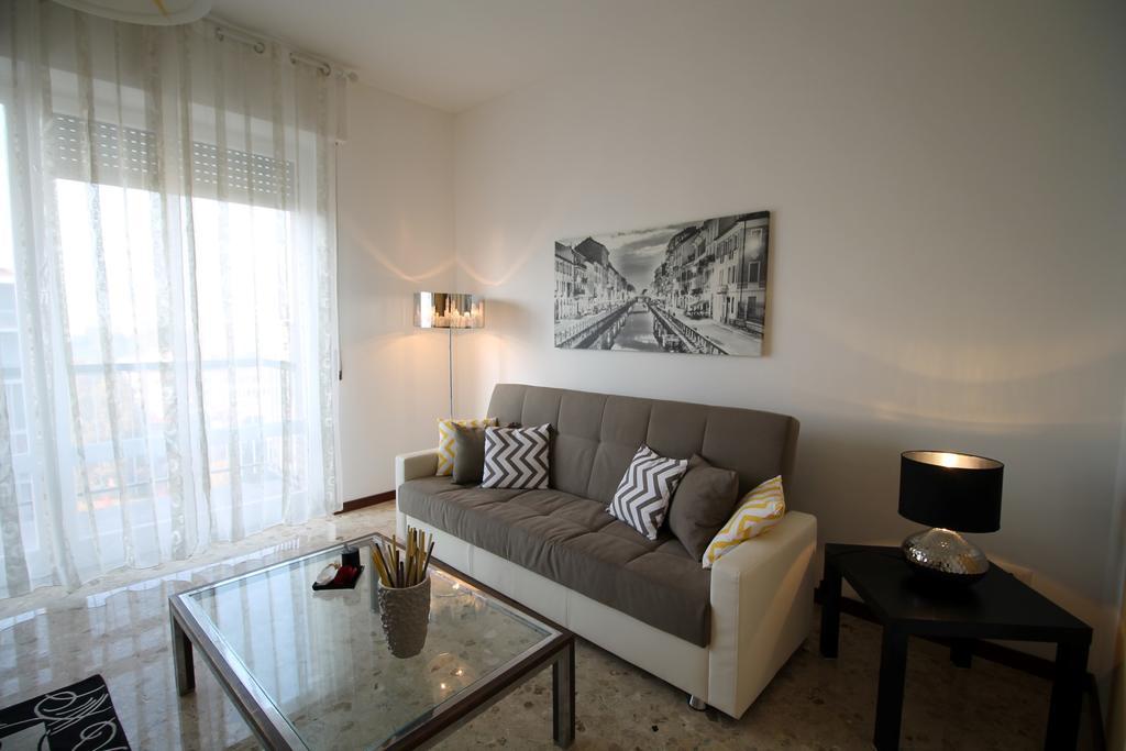 Apartment House Navigli Milan