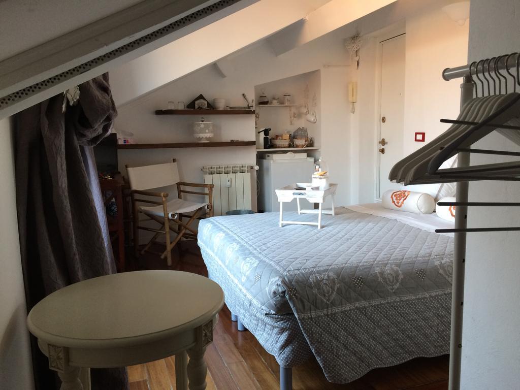 Apartment Pied A Terre With Terrazza In Center Milan