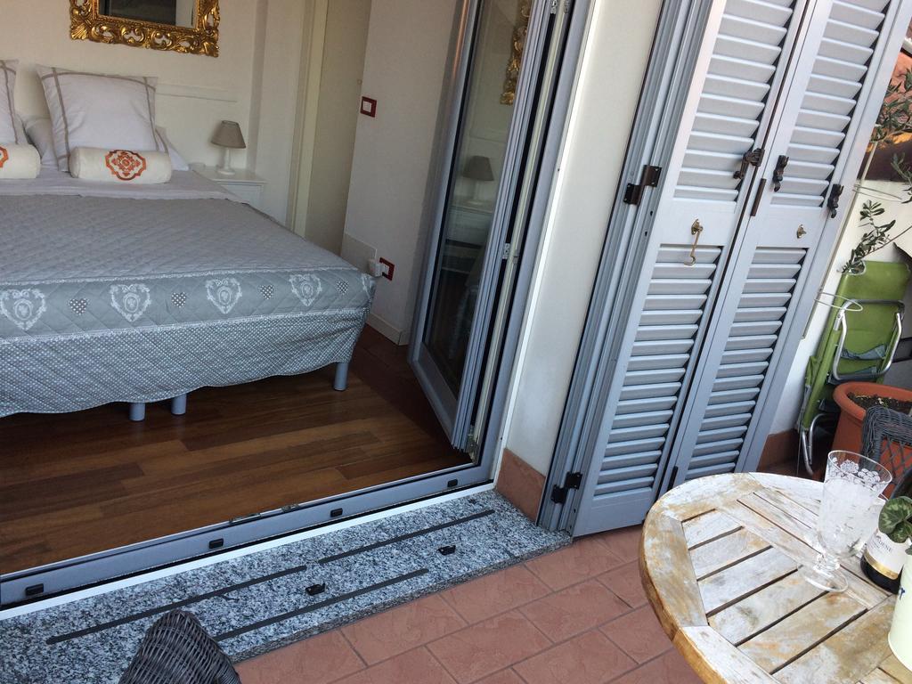 Pied A Terre With Terrazza In Center Milan