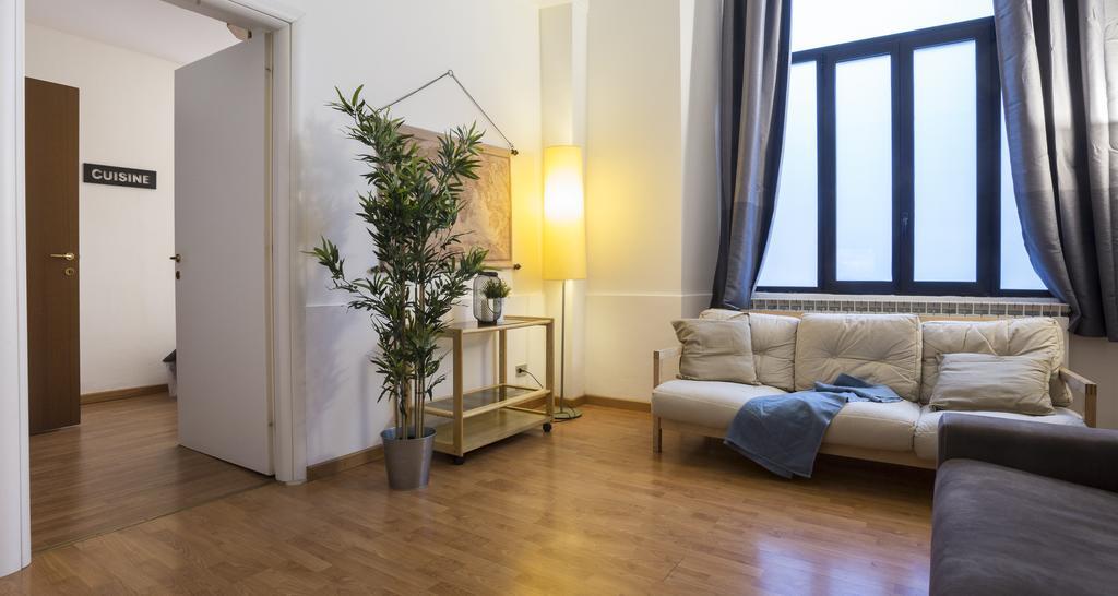 Apartment Altido Crocetta Loft Set Milan