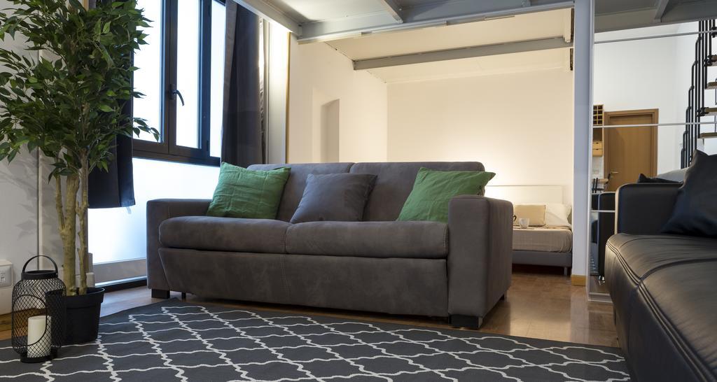 Altido Crocetta Loft Set Apartment Milan