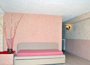Apartment Rho