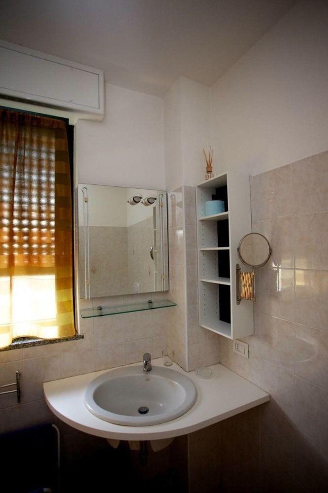Rho Apartment