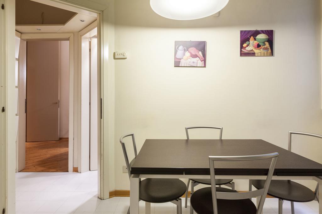 Easyhomes - San Babila Corridoni Apartment Milan