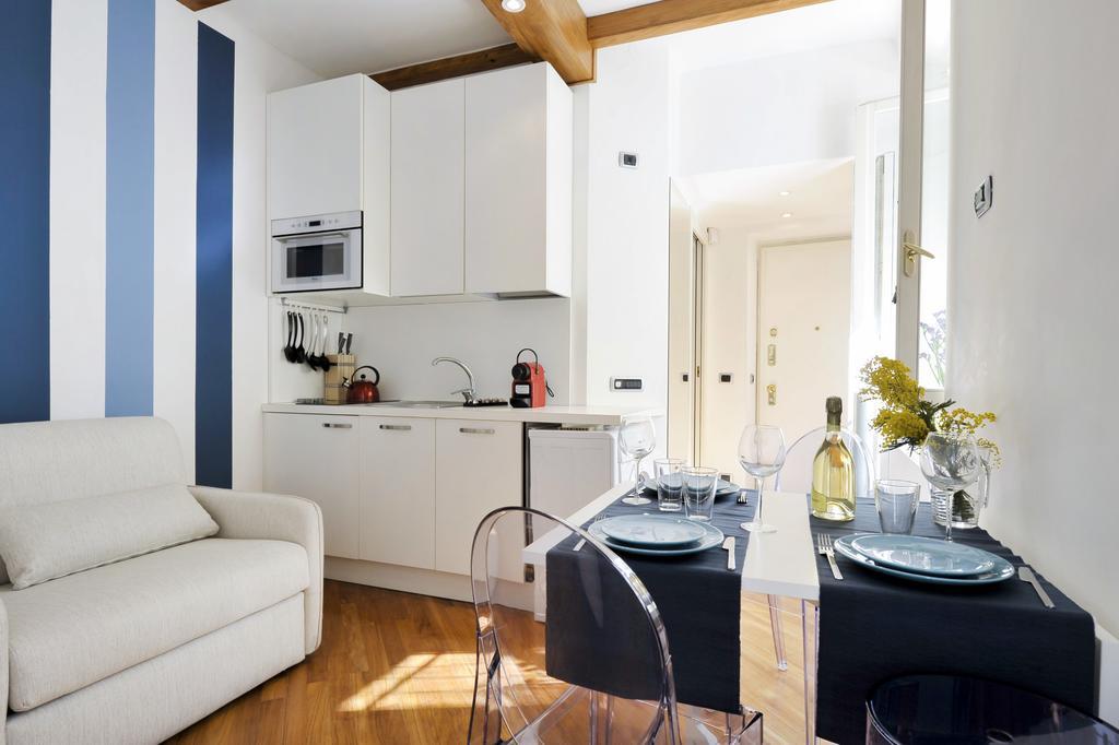 Apartment Manzoni Studio Milan