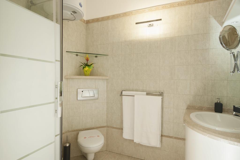 Manzoni Studio Apartment Milan