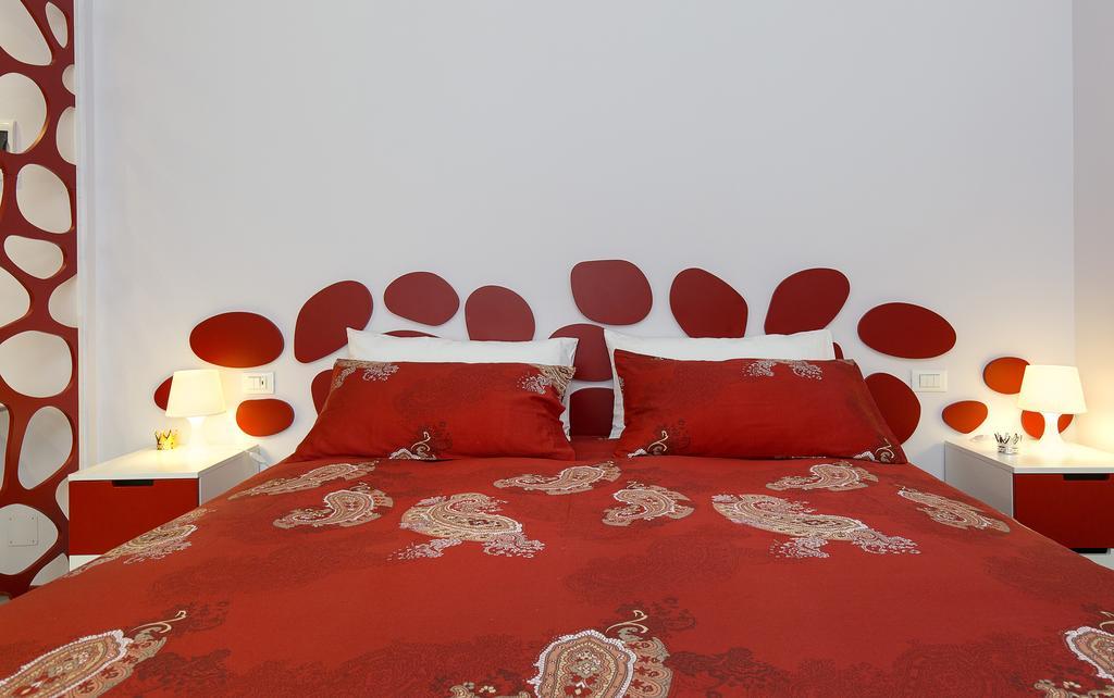 Rosso A Milano, Vicino Allo Ieo Apartment *