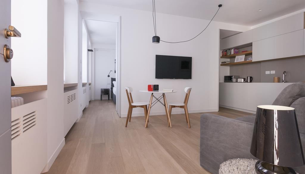 Italianway-corso 6 * Milan