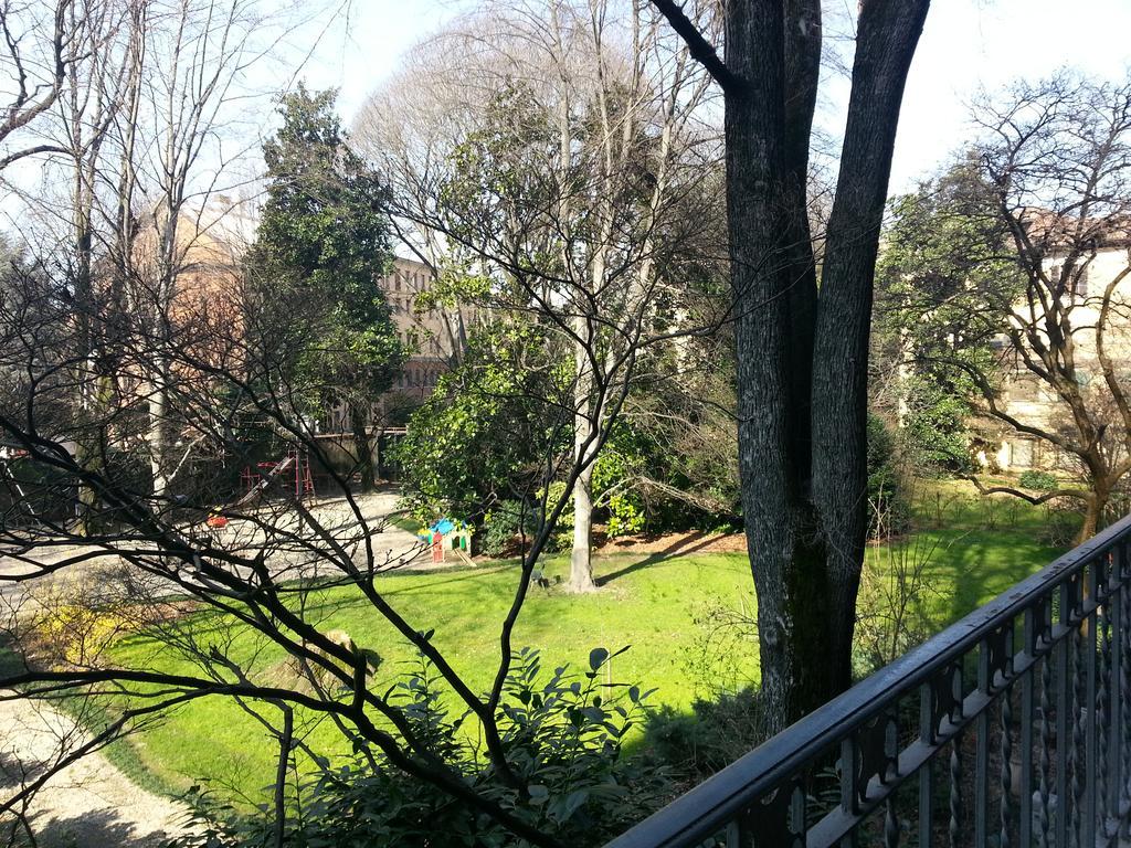 Park & Cloister Views Exclusive Apartment Milan