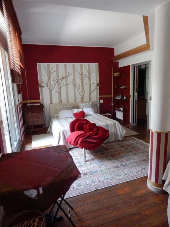Bed & Breakfast House