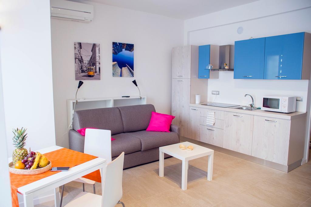 Loreto - Colorful Studio
