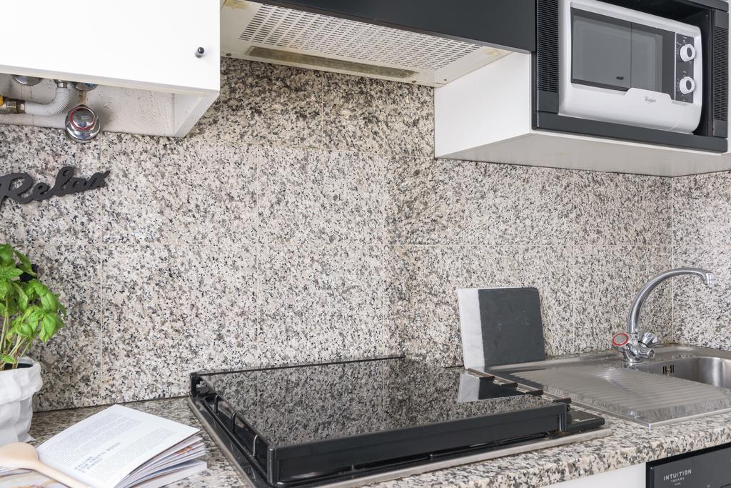 Apartment Alcuino Milan