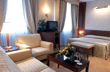 Ascot 4* Milan
