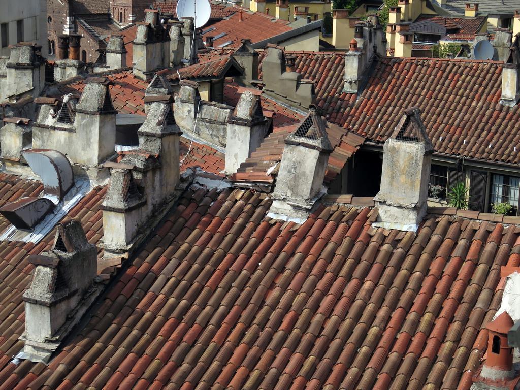Apartment Mansard Very Close To Duomo