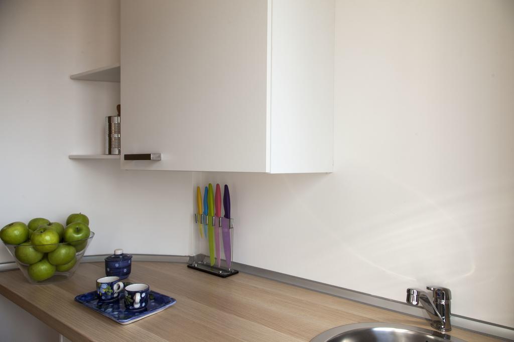 Mansard Very Close To Duomo Apartment Milan