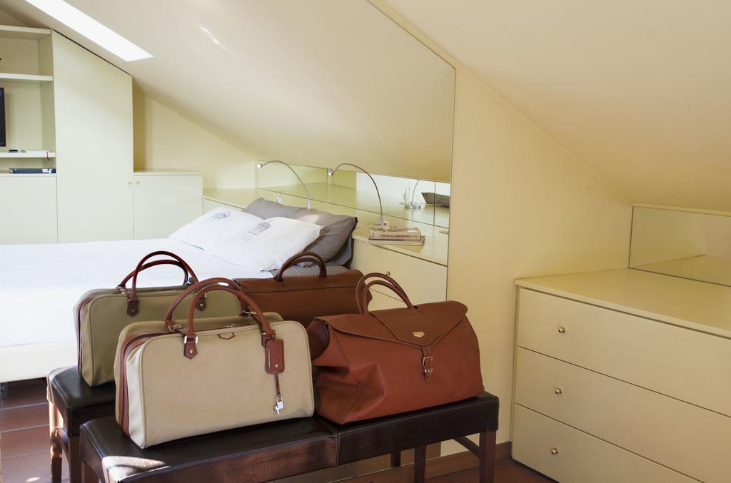 Mansard Very Close To Duomo Apartment *