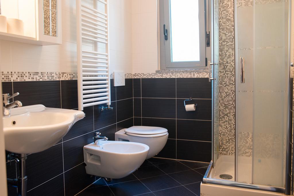 Guest house Red Line Division Milan