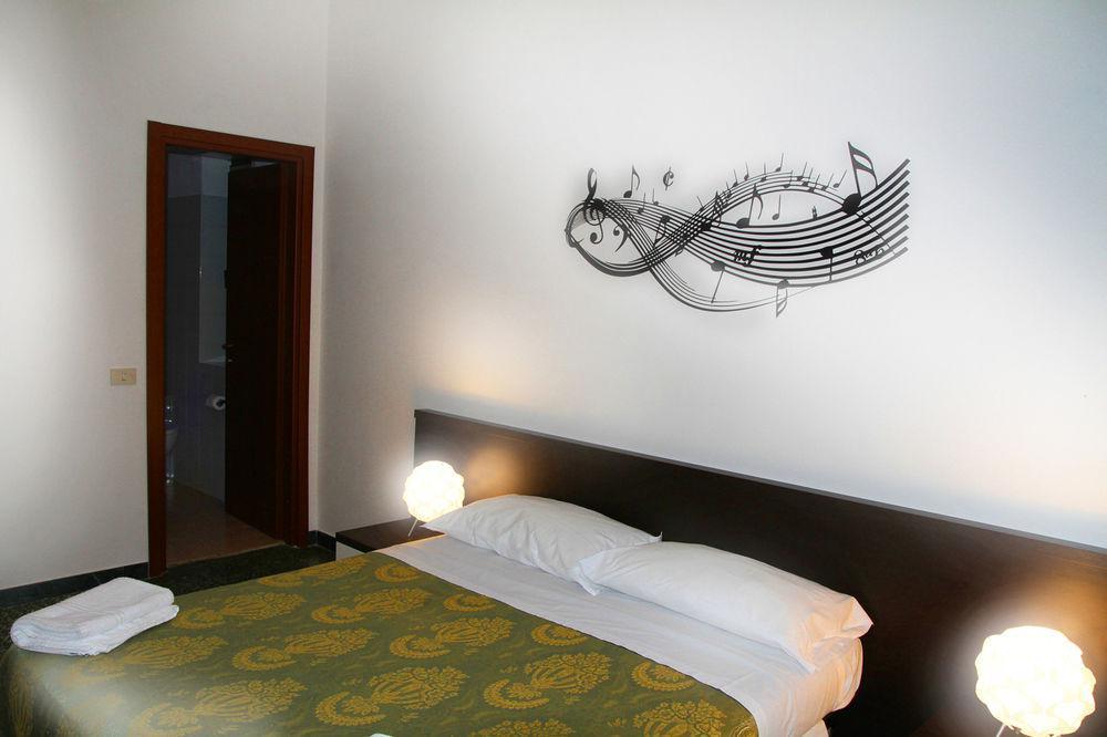 Music Acomodação com café da manhã  3*