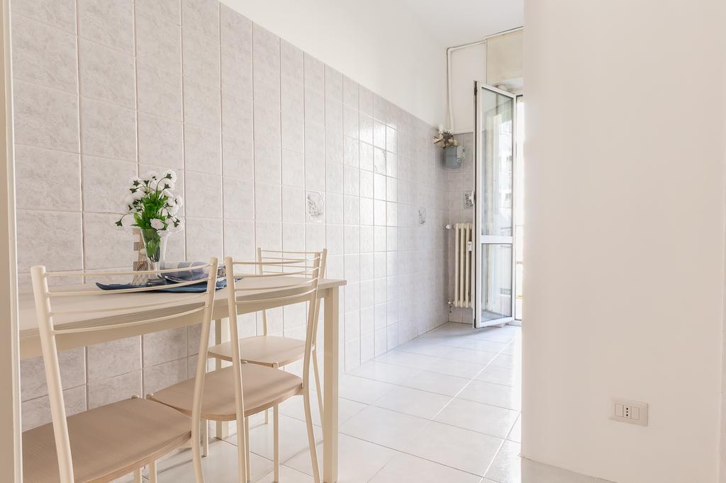 Apartment Alessia's Flat- Boncompagni Milan
