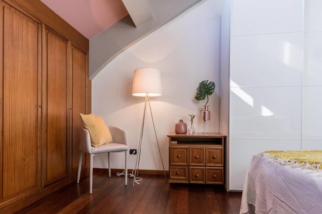 Altido Warm For 4 In Porta Venezia Apartment