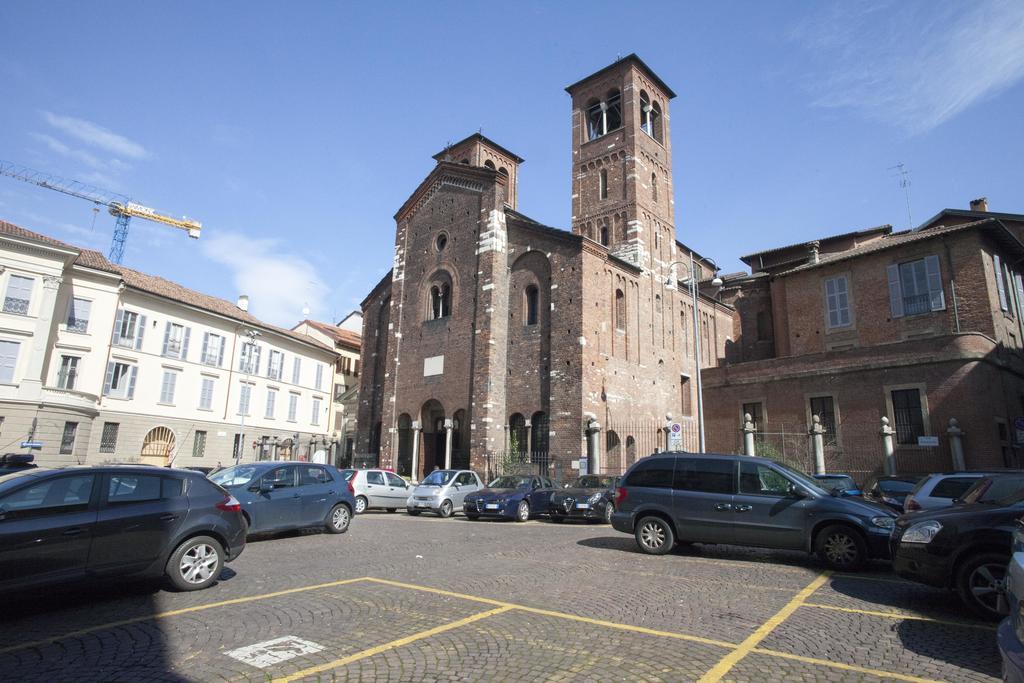 Mansard Very Close To Duomo Milan