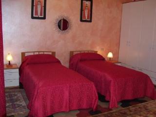 Cheta Guest house 2*