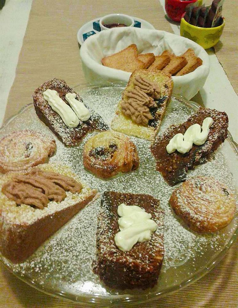 Room Inn Bed & Breakfast