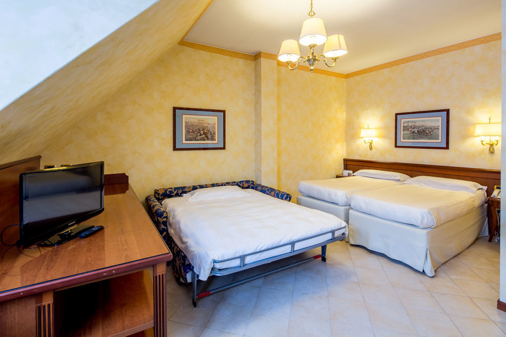 Unaway & Linea Uno Hotel