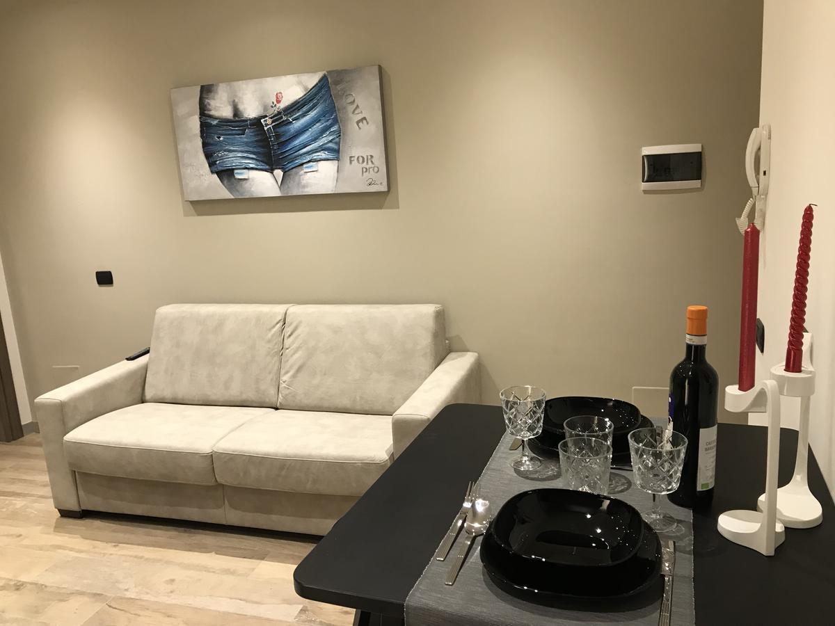Apartment Sforza Near Duomo *