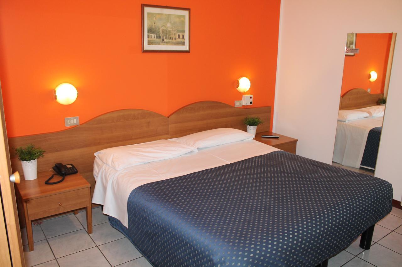 Catalani E Madrid Hotel 2*