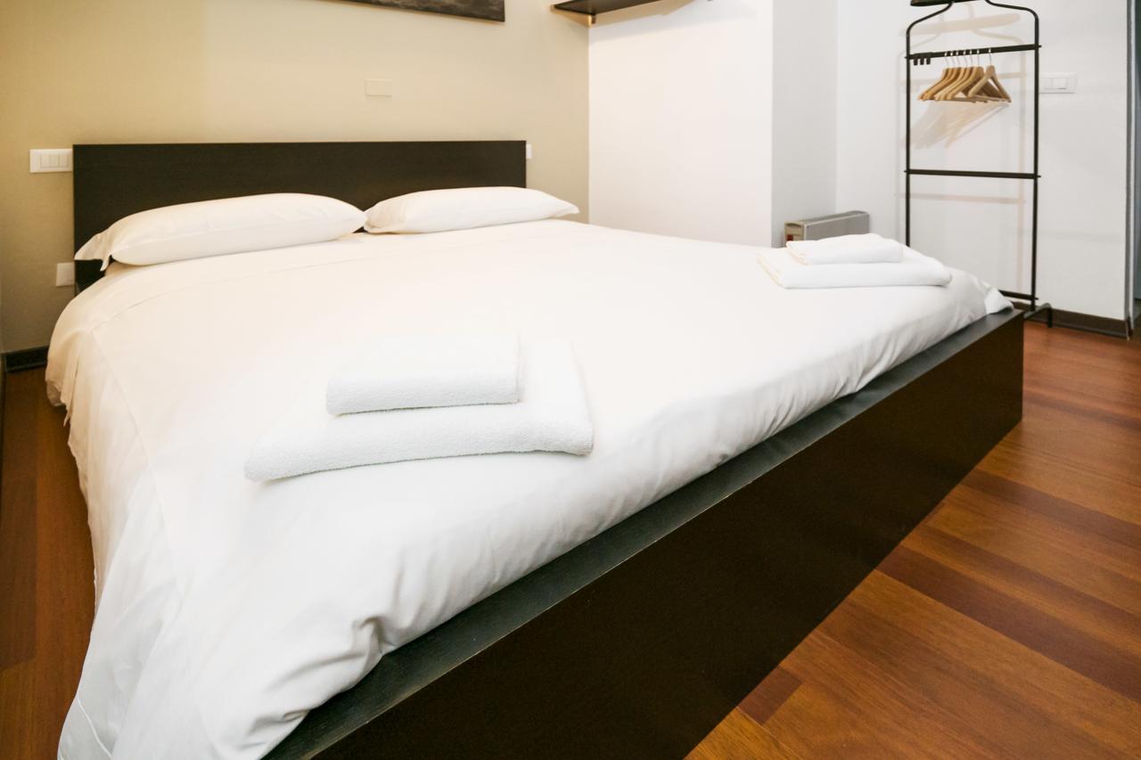 Cadorna Center Studio-by Flatscollection Apartment