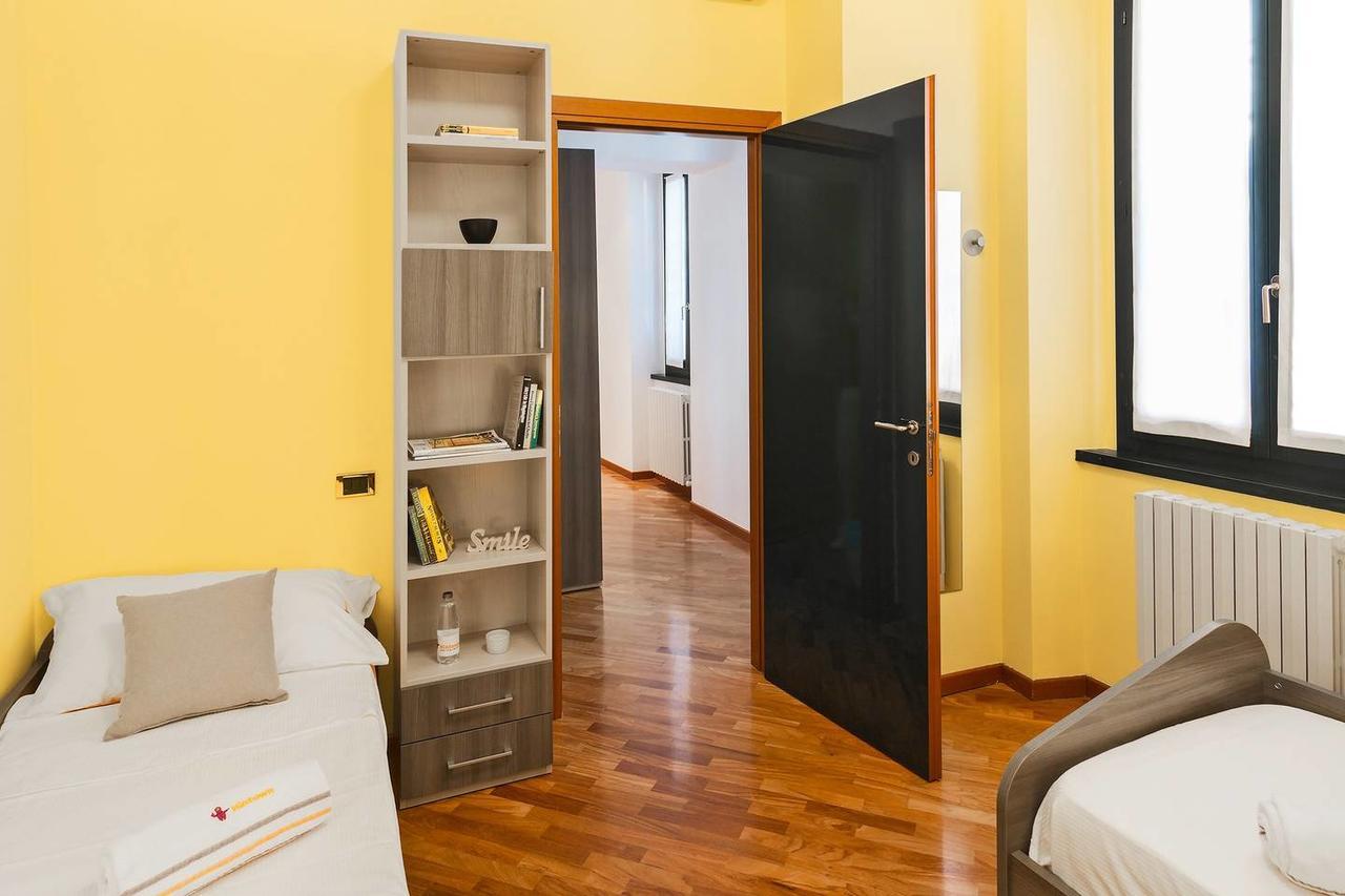 Apartment Altido's Brera Design District Milan