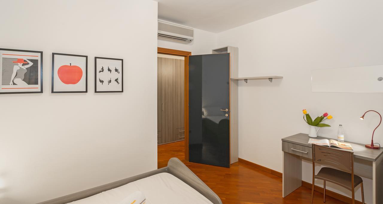 Apartment Altido's Brera Design District Milan