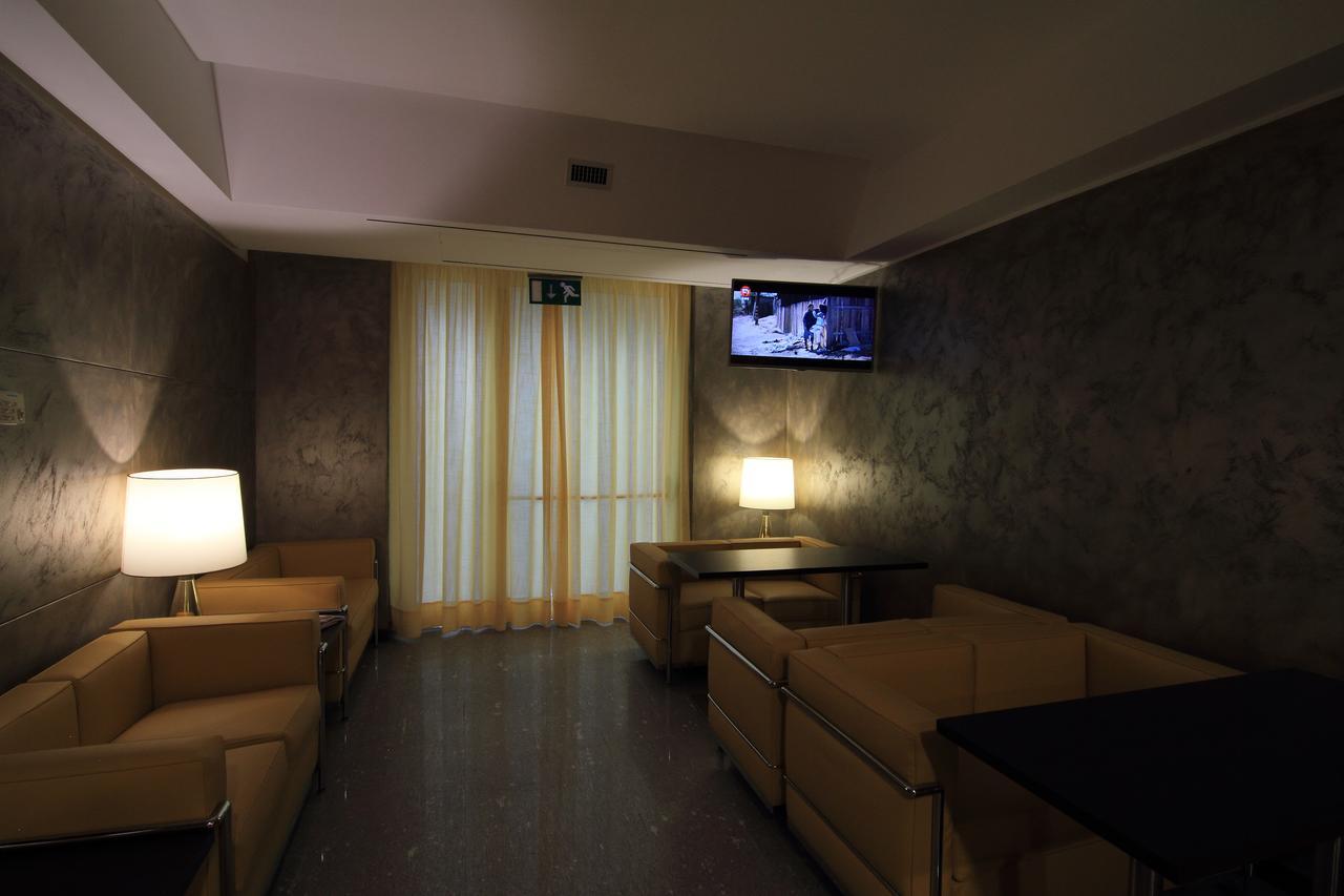 Metro 3* Milan
